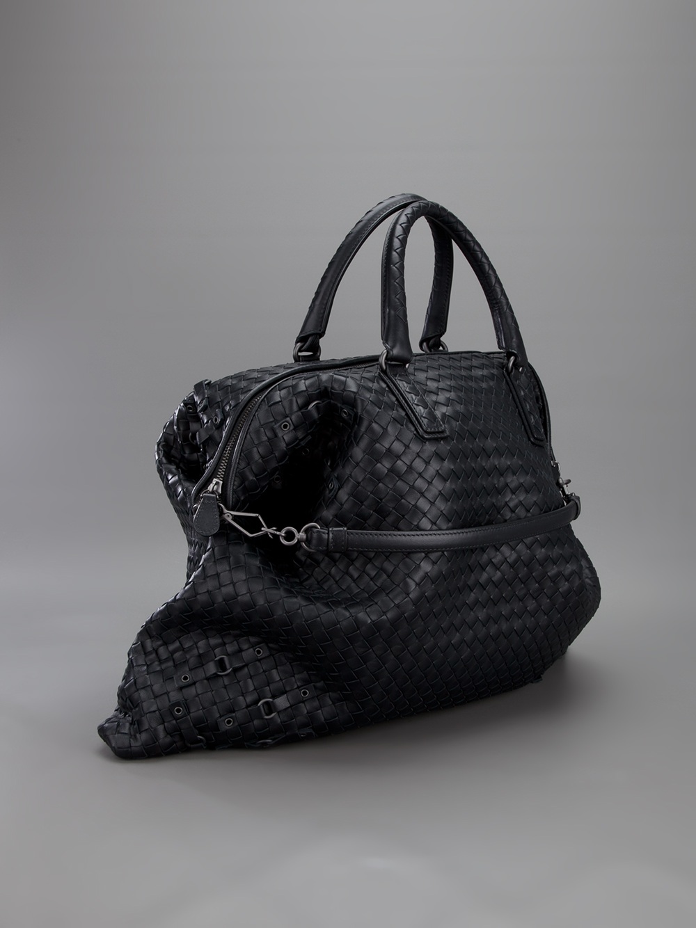 Bottega Veneta Shopper Intrecciato Leather Tote in Black - Lyst