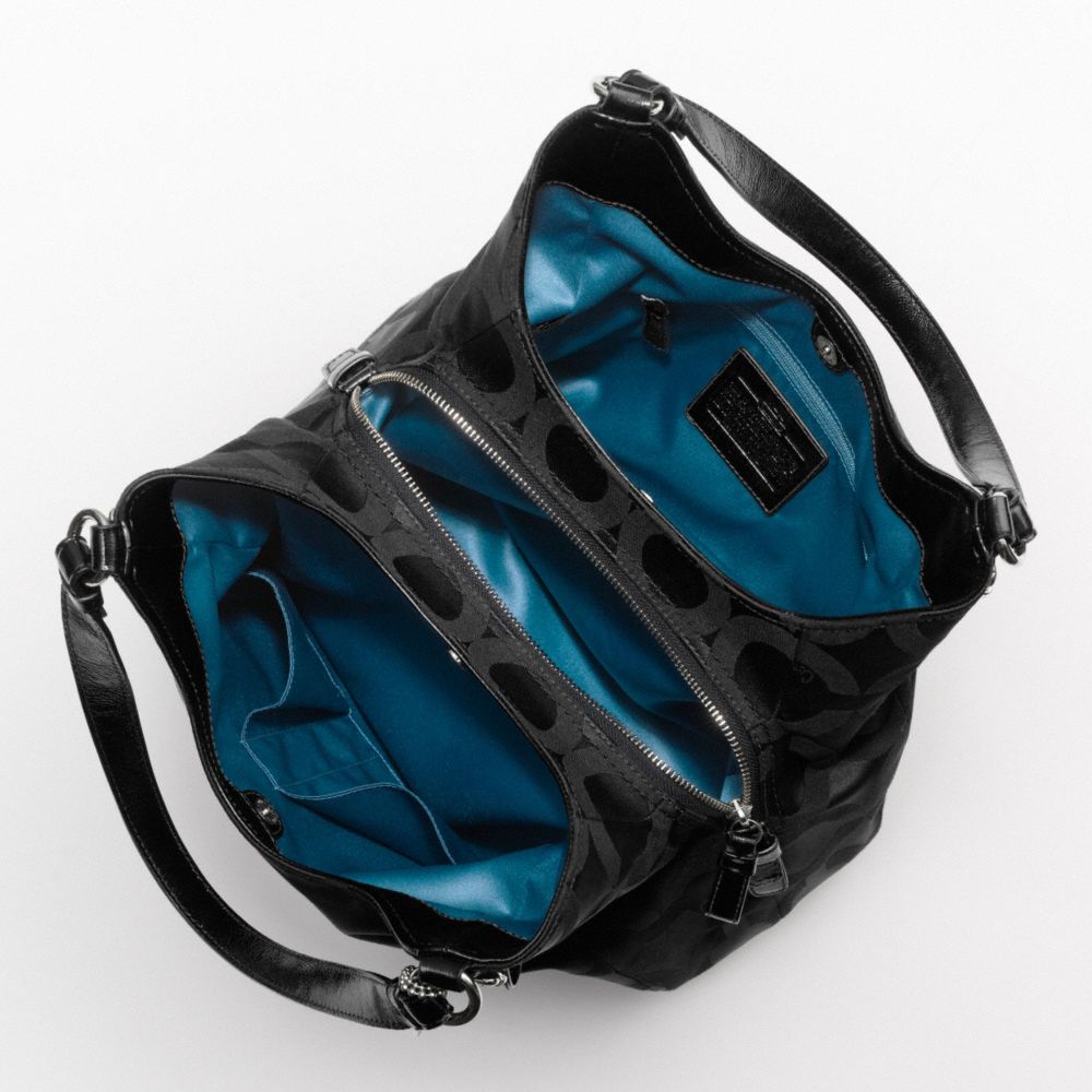 Coach small shoulder bag  Bags, Small shoulder bag, Shoulder bag