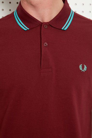 fred perry maroon polo shirt