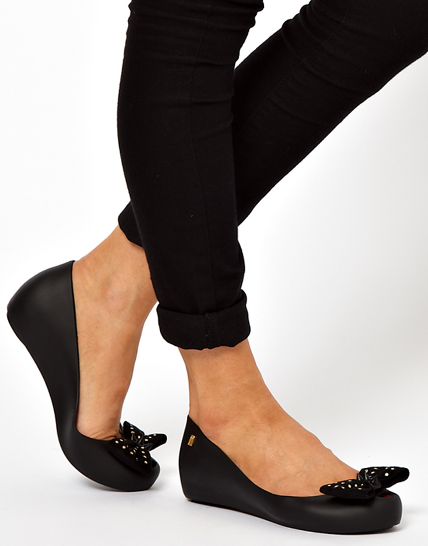 gray ballerina flats