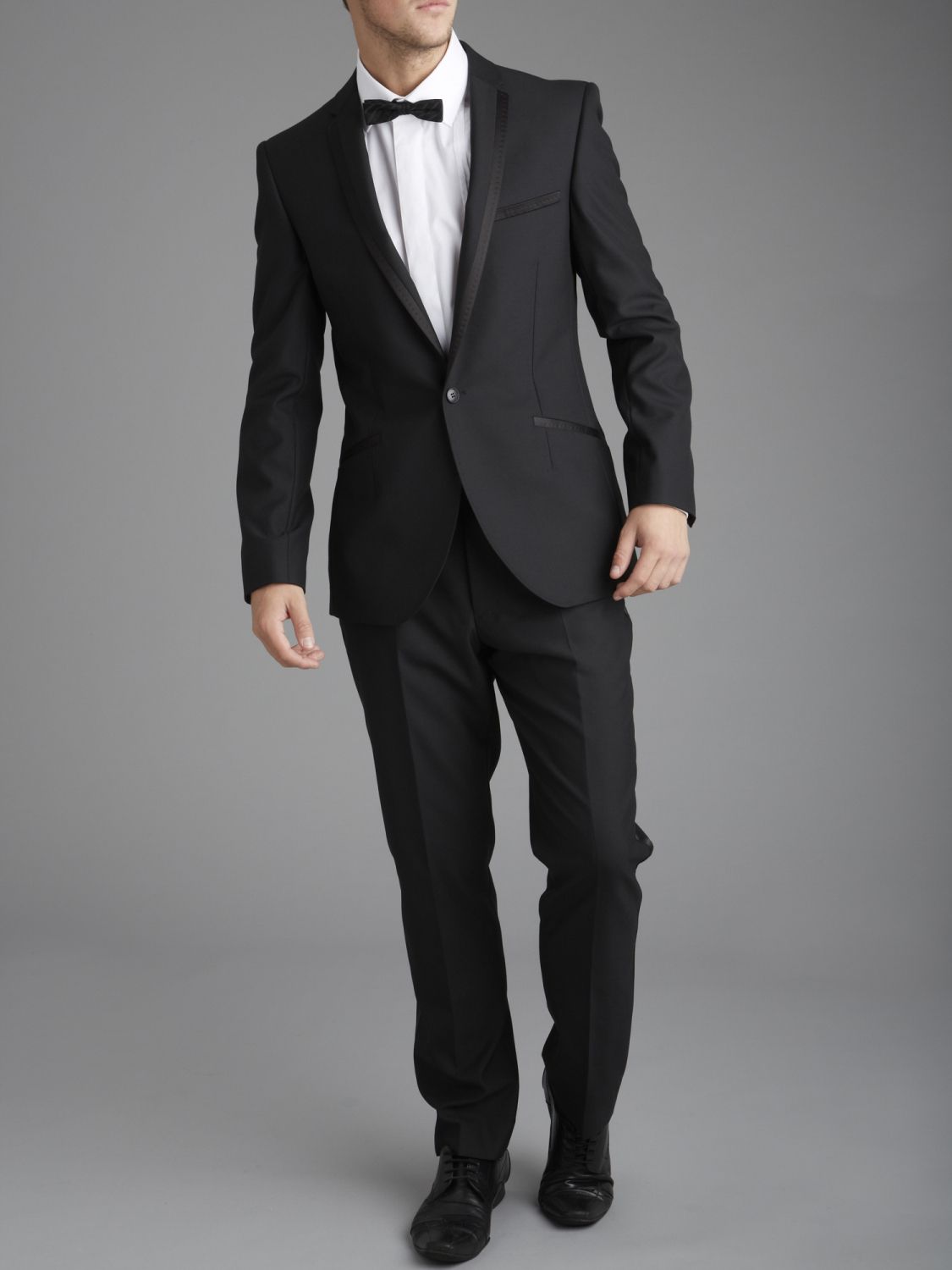 Slim fit dinner suit Men's Suits and Tuxedos From your working day to after-hours and special occasions, being suitably turned out is simple with our wide range of men’s suits and tuxedos. Start with our suit fit guide to find your perfect fit, then take your pick from 2-piece or 3-piece suits, luxurious Italian cloths or some designer tailoring from our edit of.