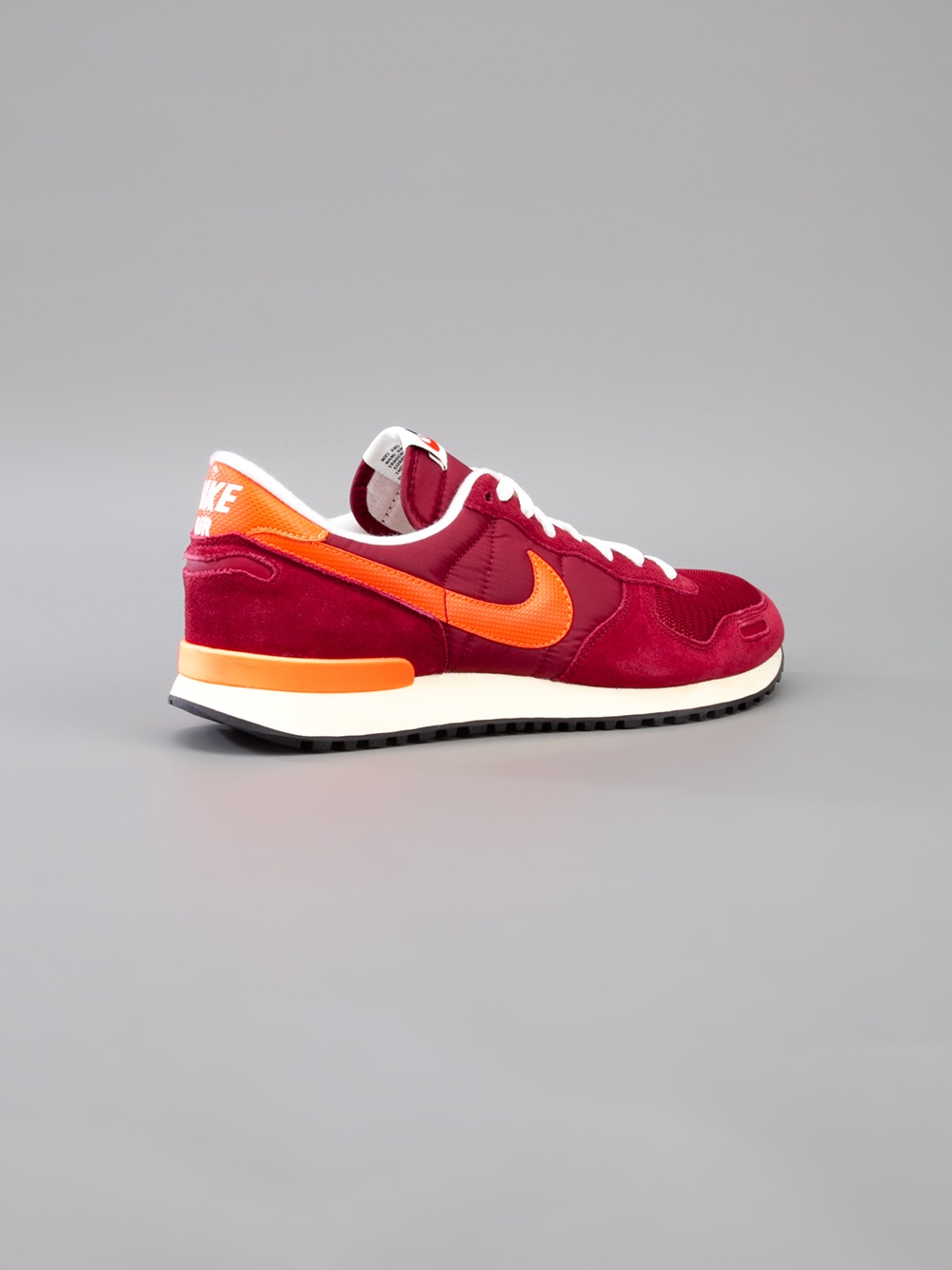 nike air vortex gym red