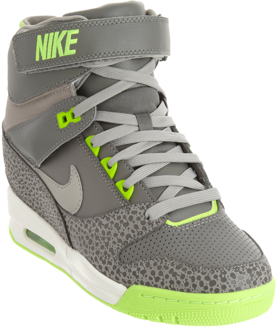 nike revolution sky high tops