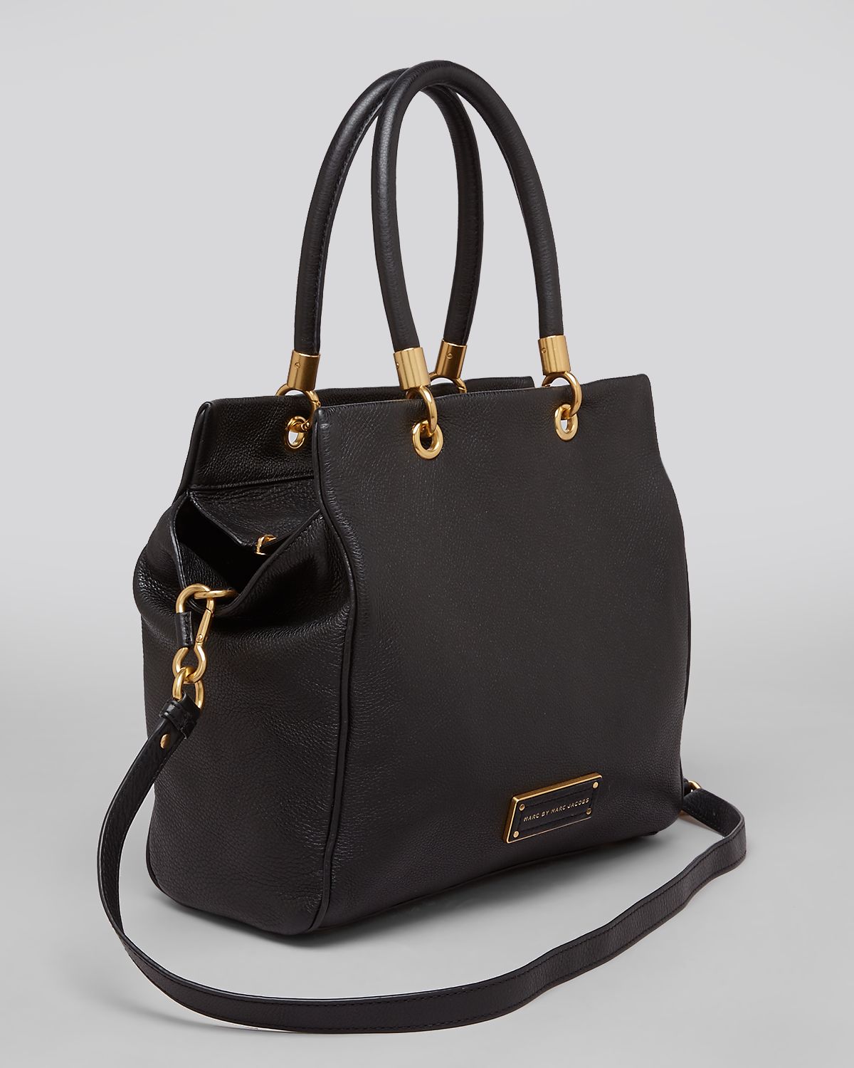 Marc By Marc Jacobs Tote - Too Hot To Handle Bentley in Black | Lyst