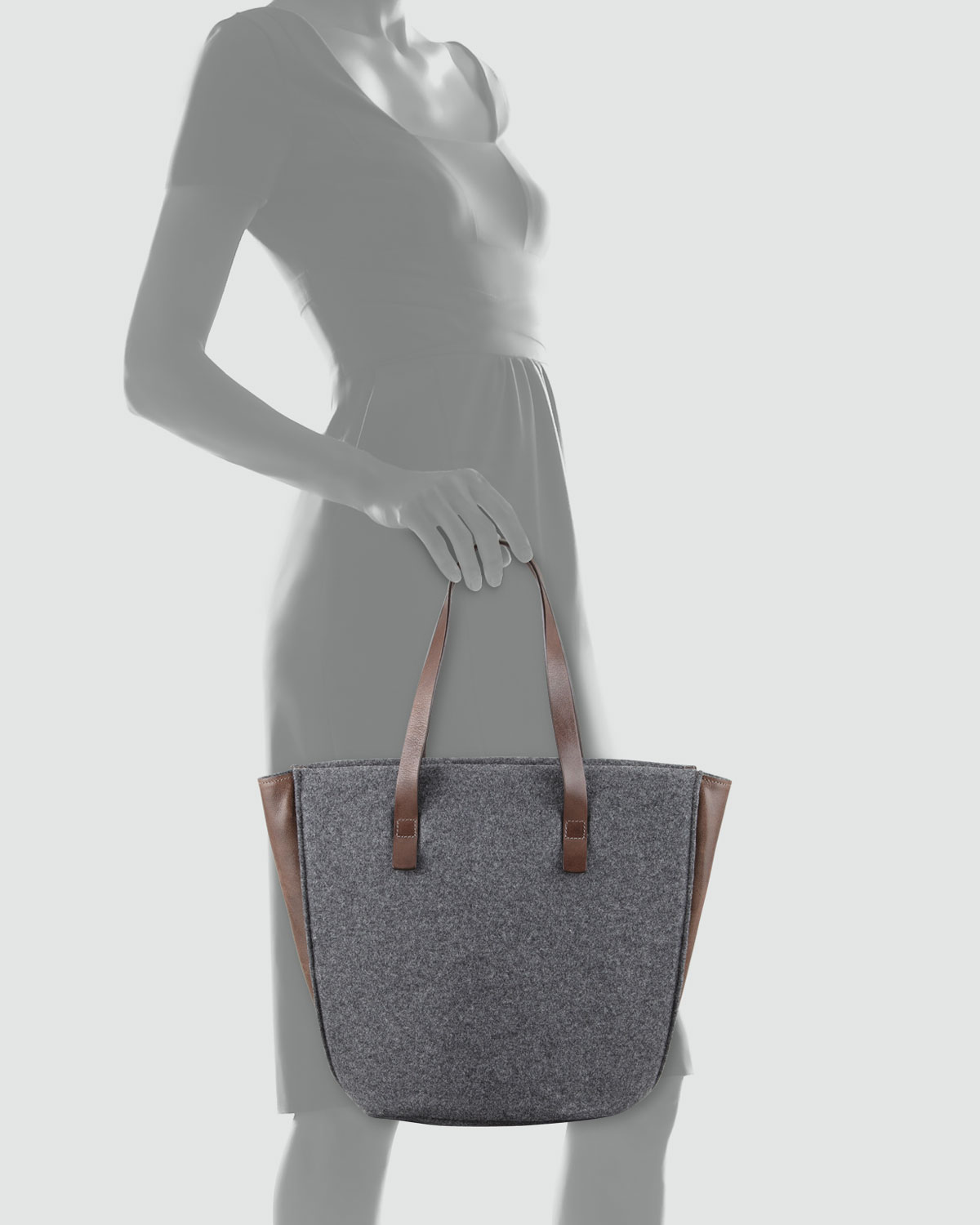 brunello cucinelli bucket bag