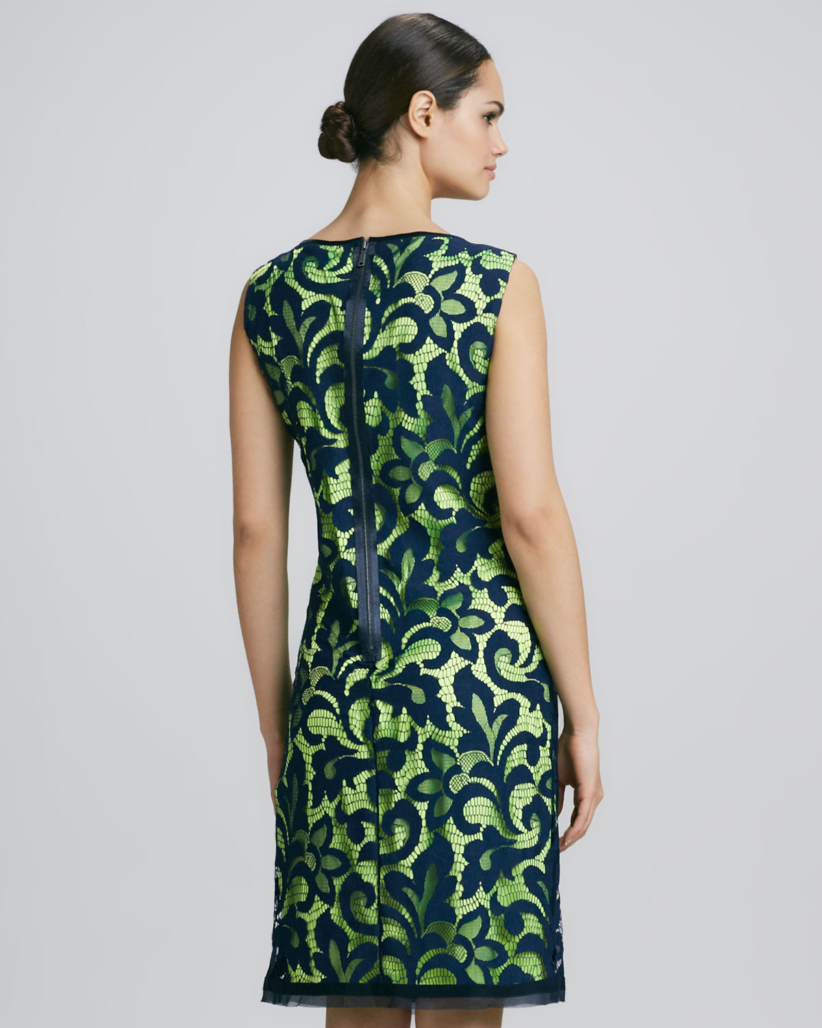 Elie tahari lace sheath dress Elie tahari lace sheath dress