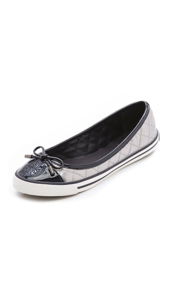 tory burch quilted flat