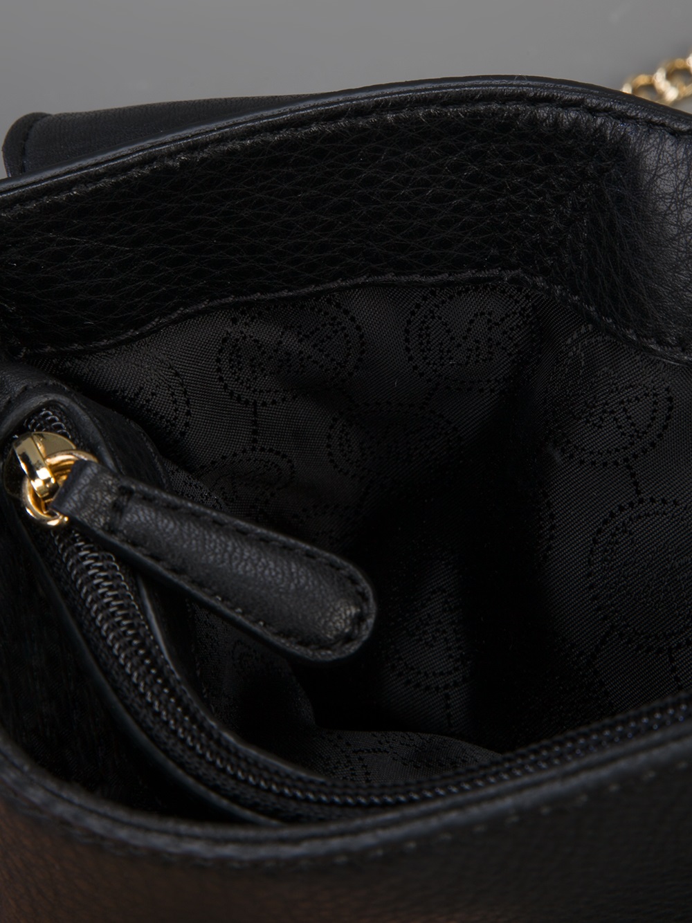 Michael Kors Chain Detail Shoulder Bag in Black - Lyst