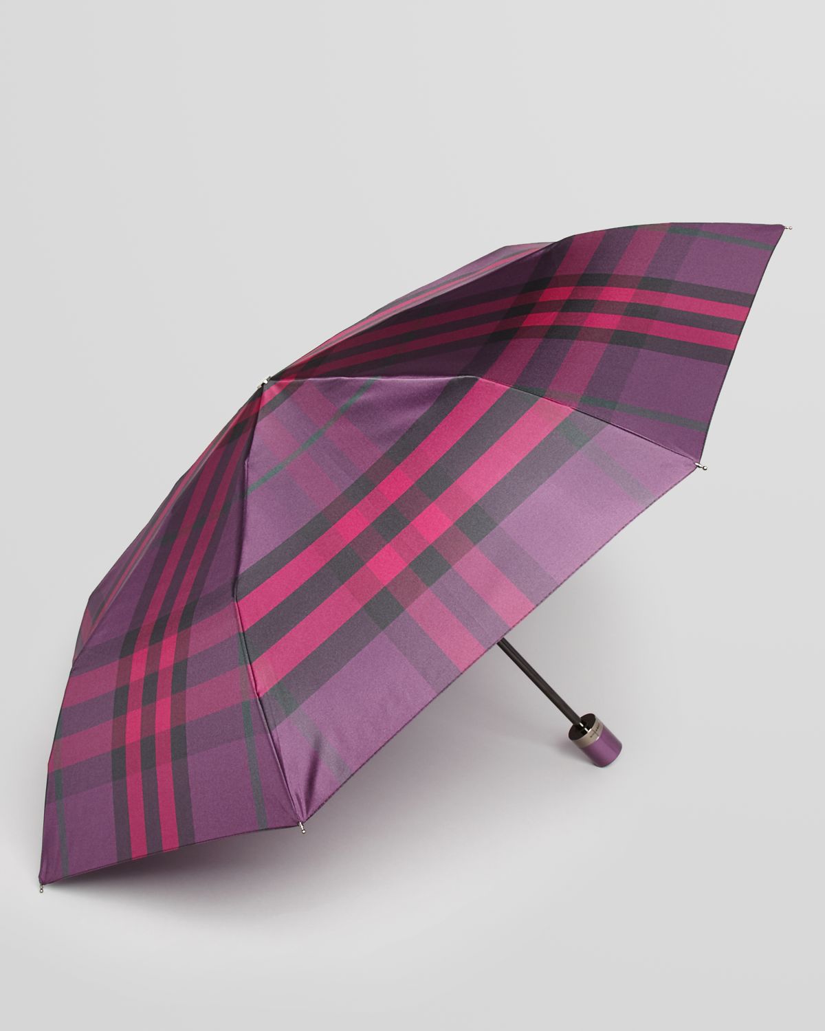 Burberry Trafalgar Packable Check Umbrella in Damson Magenta (Purple