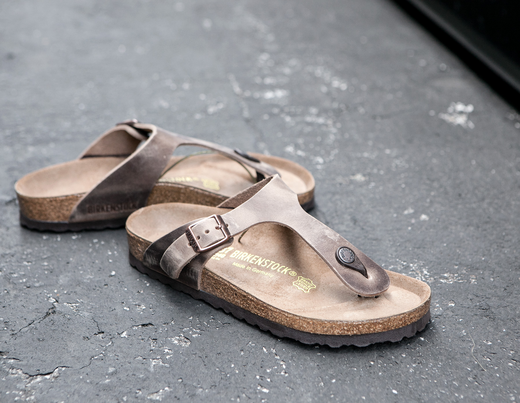 birkenstock gizeh black oiled leather