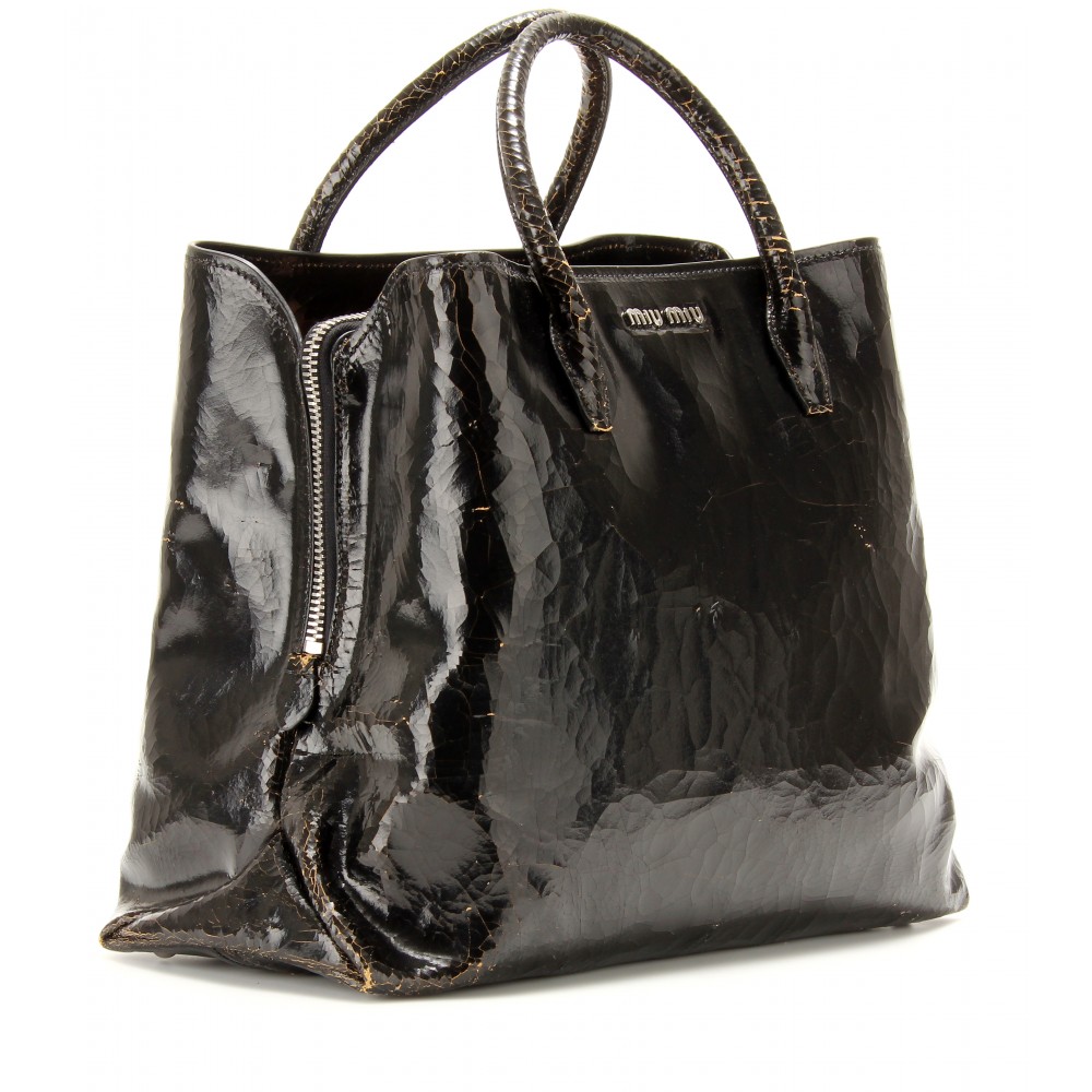 Miu Miu Cracked Leather Tote in Black | Lyst