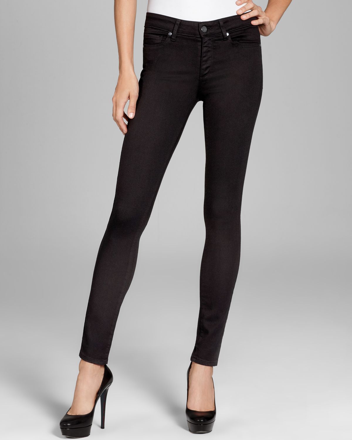 paige black skinny jeans