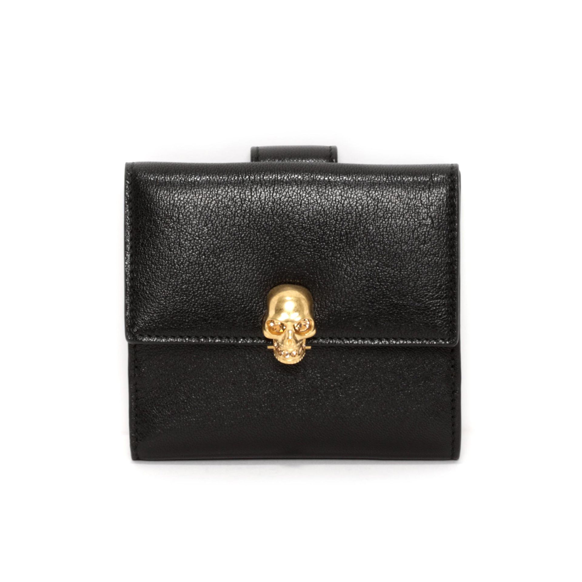 Alexander McQueen Skull Clasp Short Wallet in Black | Lyst