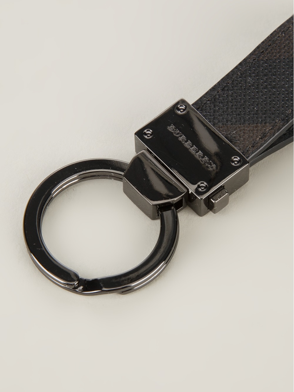 burberry mens keychain