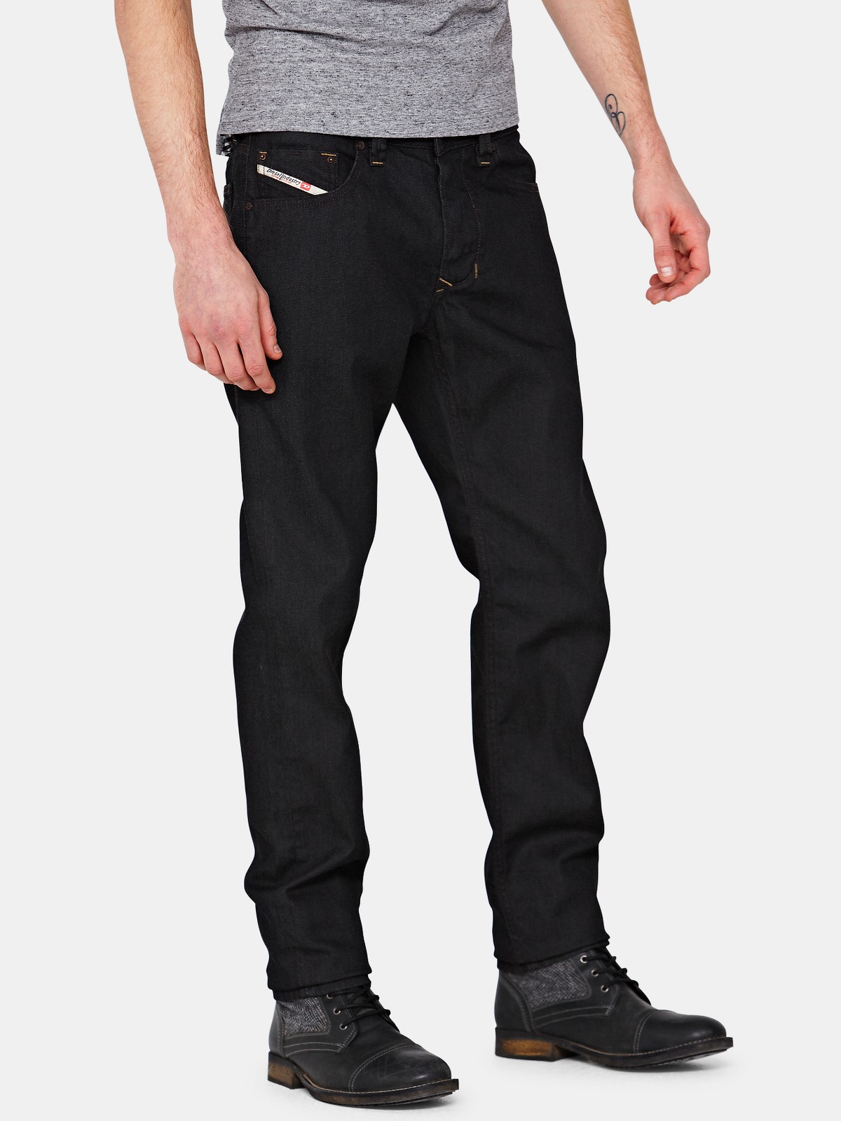 Narrow Search Results Shop for men's tapered leg jeans at kumau.ml Next day delivery and free returns available. s of products online. Buy men's tapered leg jeans now! Diesel® Black Z Belther Tapered Fit Jean. £ Diesel® Light Wash 84UX Buster Tapered Fit Jean. £ Diesel Dark Wash 69BM Larkee Beex Regular Tapered Fit Jean.