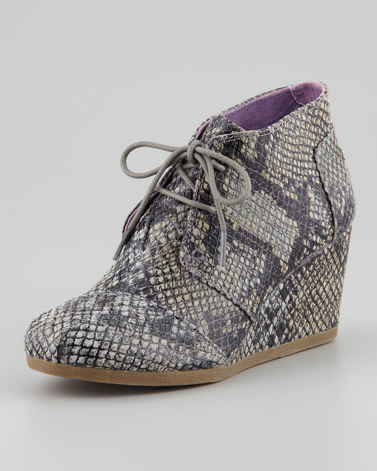toms snake print