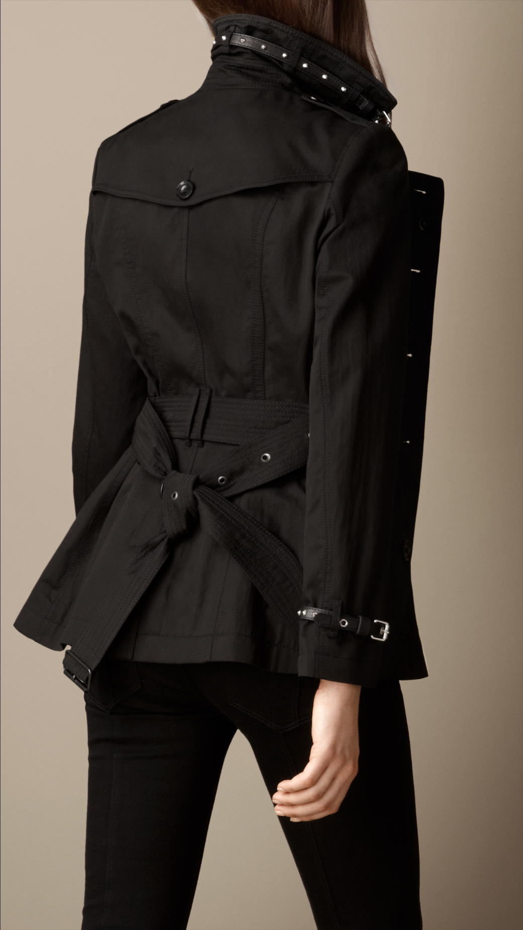 Burberry Short Stud Detail Trench Coat in Black | Lyst