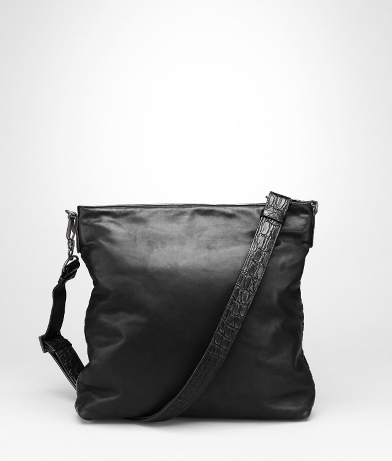 Bottega Veneta Nero Waxed Leather Soft Caiman Cross Body Bag in Black for Men - Lyst