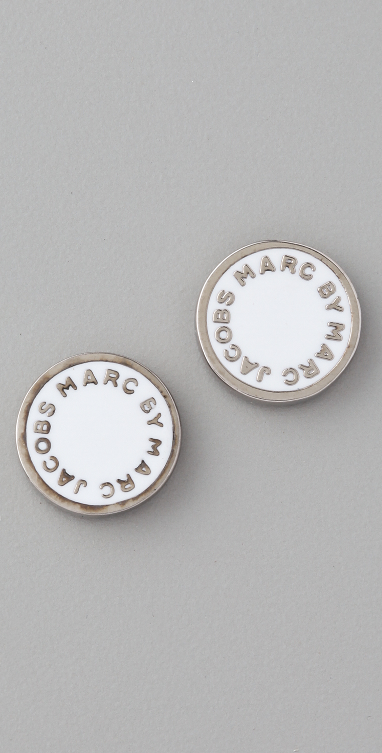 Marc By Marc Jacobs Logo Disc Stud Earrings in Metallic | Lyst