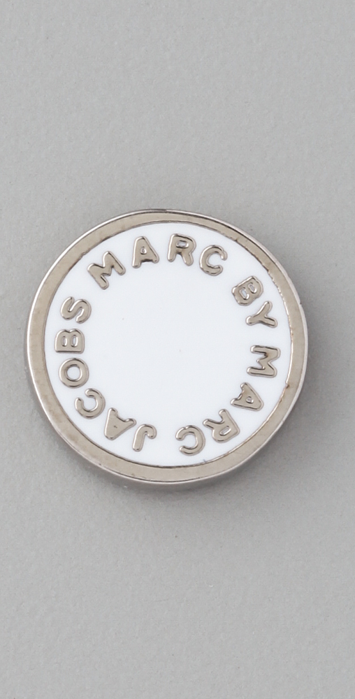 Marc By Marc Jacobs Logo Disc Stud Earrings in White (Metallic) | Lyst