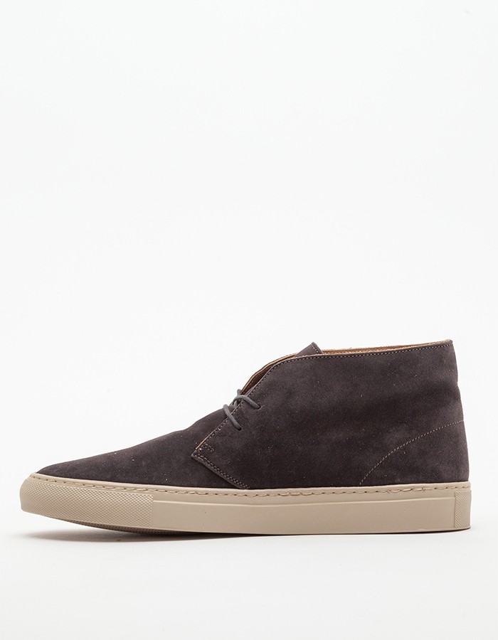 common projects chukka sneakers