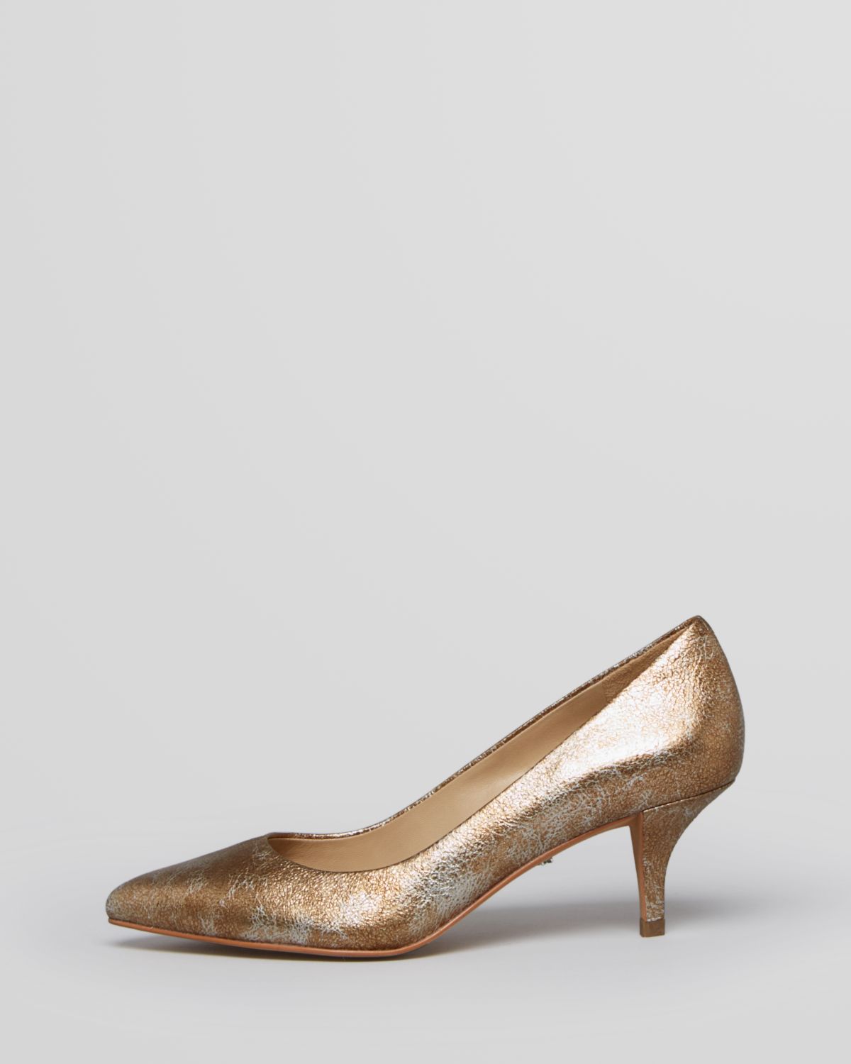 kenneth cole kitten heel