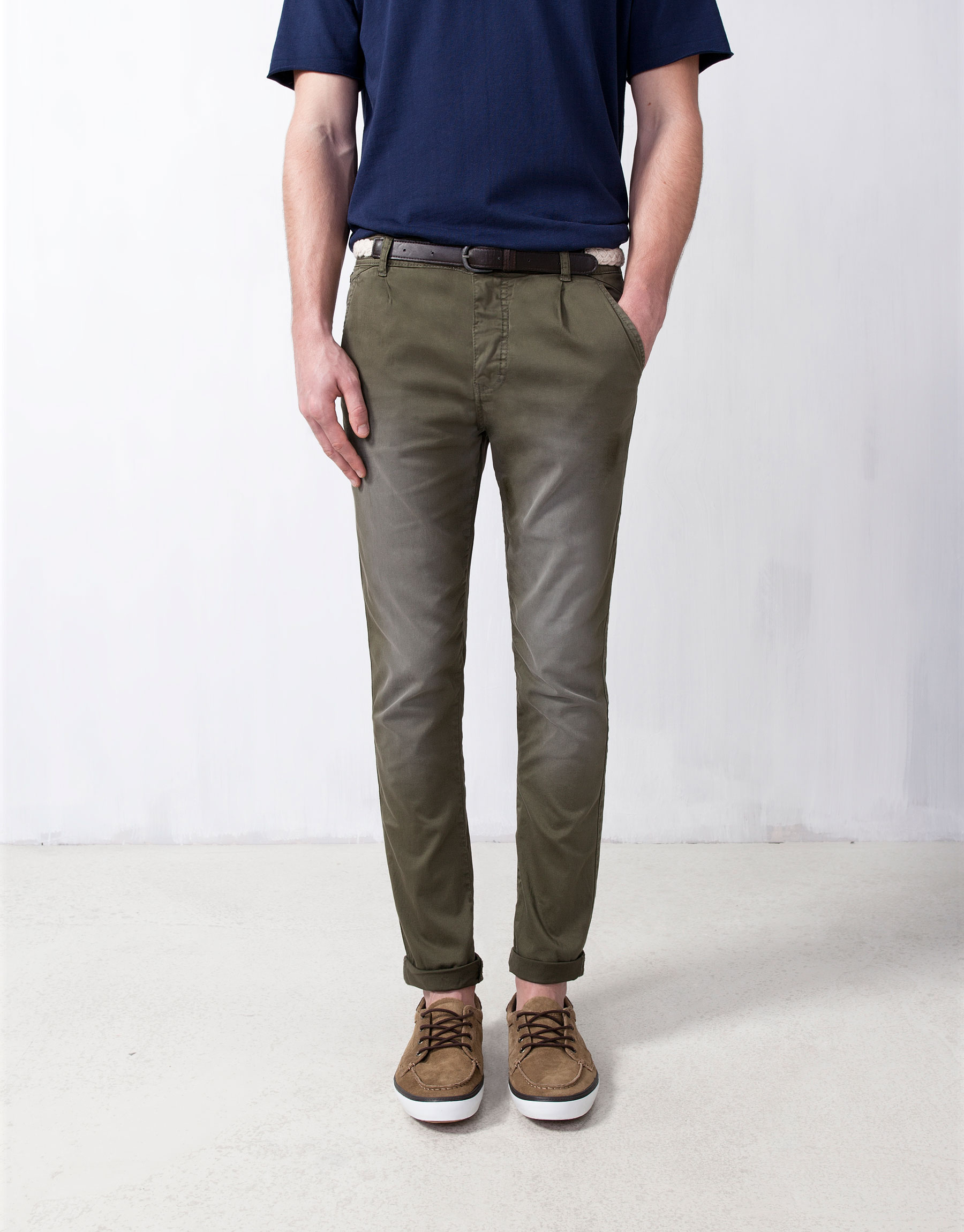 Pull&bear Chinos Style Trousers in Green for Men (KHAKI) | Lyst