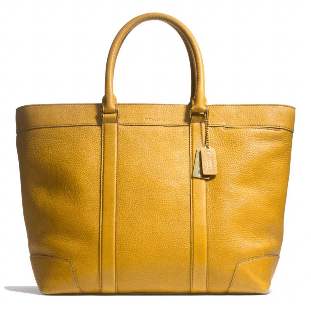 COACH Bleecker Weekend Tote in Pebbled Leather in b4/Mustard (Yellow