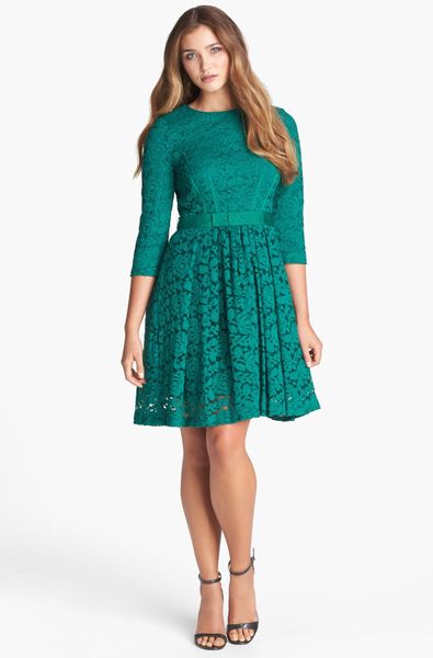 Taylor Dresses Lace Fit Flare Dress in Green (Emerald Green) | Lyst