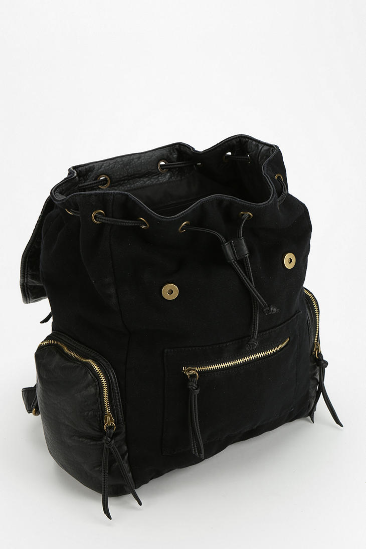 urban outfitters black backpack