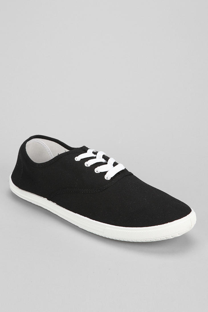 Urban Outfitters Uo Canvas Plimsoll Sneaker in Black for Men - Lyst