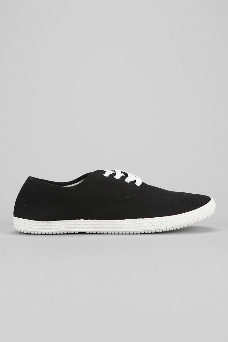 Urban Outfitters Uo Canvas Plimsoll Sneaker in Black for Men - Lyst