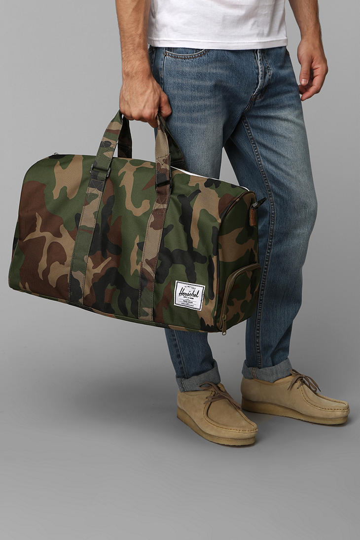 herschel novel duffle camo