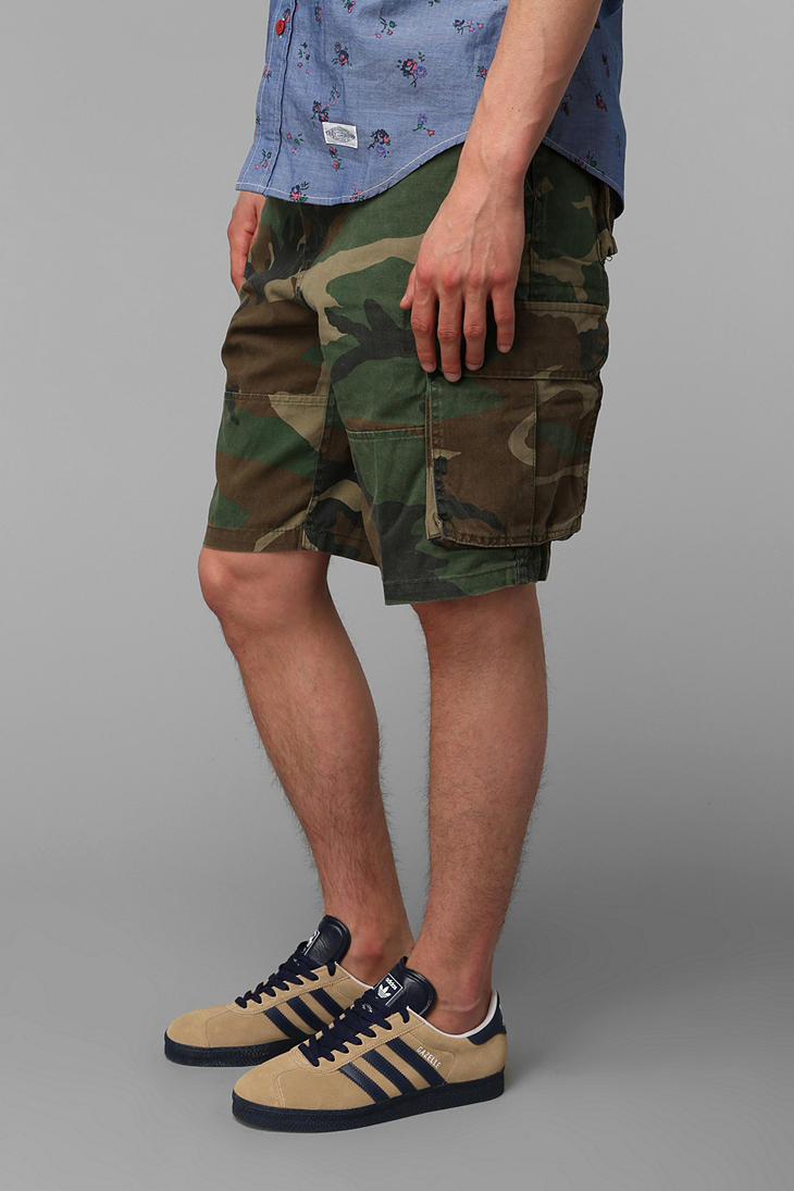 Urban Outfitters Rothco Camouflage Cargo Short in Green for Men | Lyst