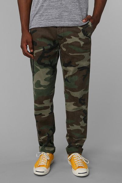 Urban Outfitters Rothco Woodland Camo Chino Pant in Green for Men ...