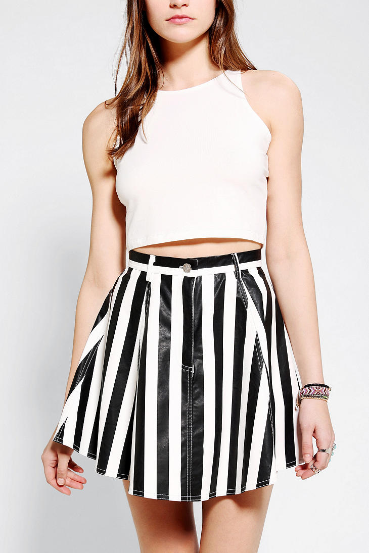 Urban outfitters Glamorous Cropped Tank Top in White (IVORY) | Lyst