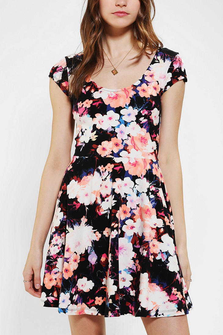 Urban Outfitters Kimchi Blue Knit Floral Skater Dress | Lyst