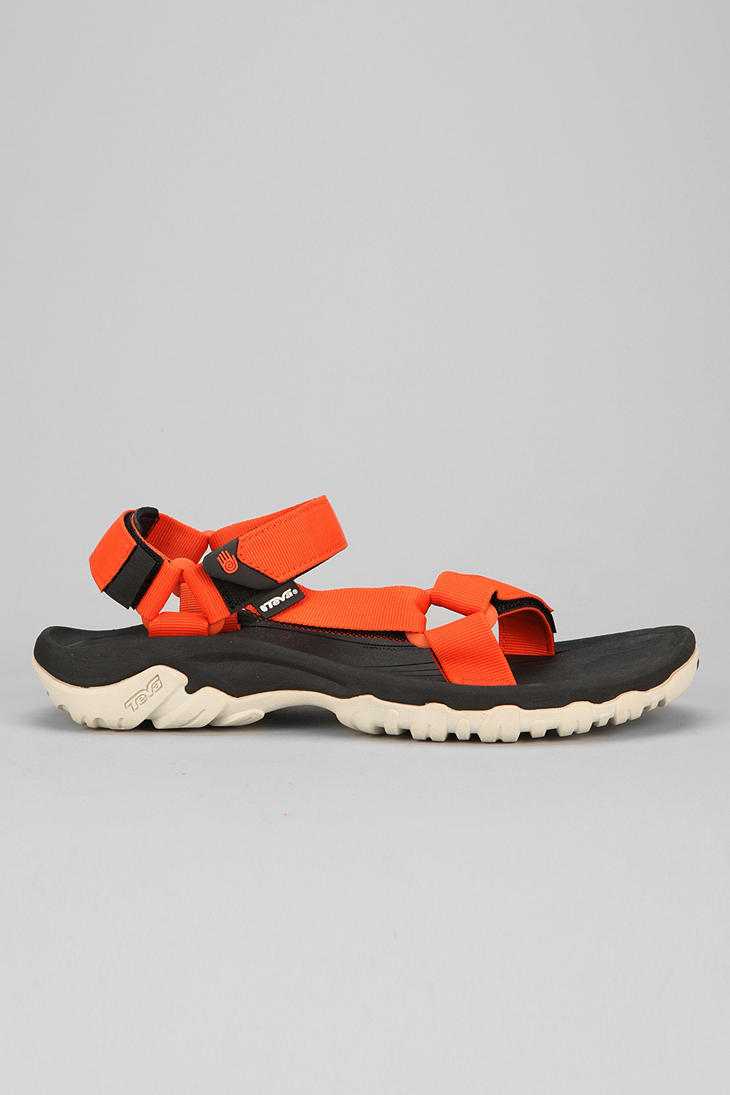 urban outfitters teva sandals