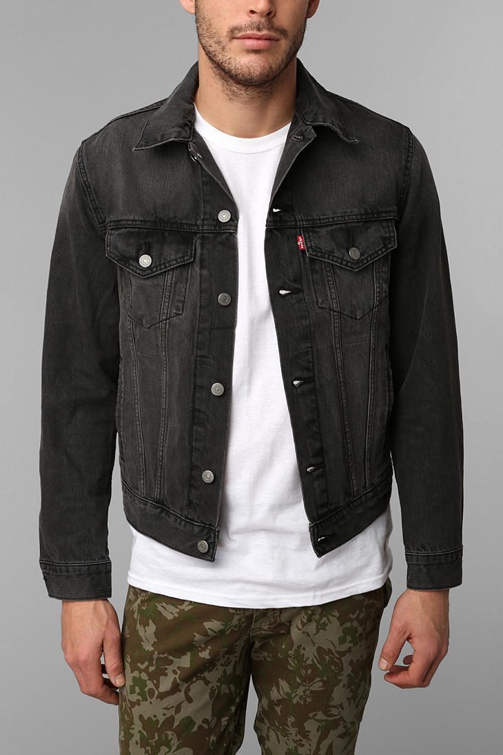 Urban Outfitters Levis Washed Black Denim Trucker Jacket in Blue for Men |  Lyst