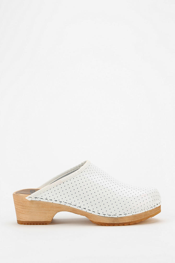 perforated clogs