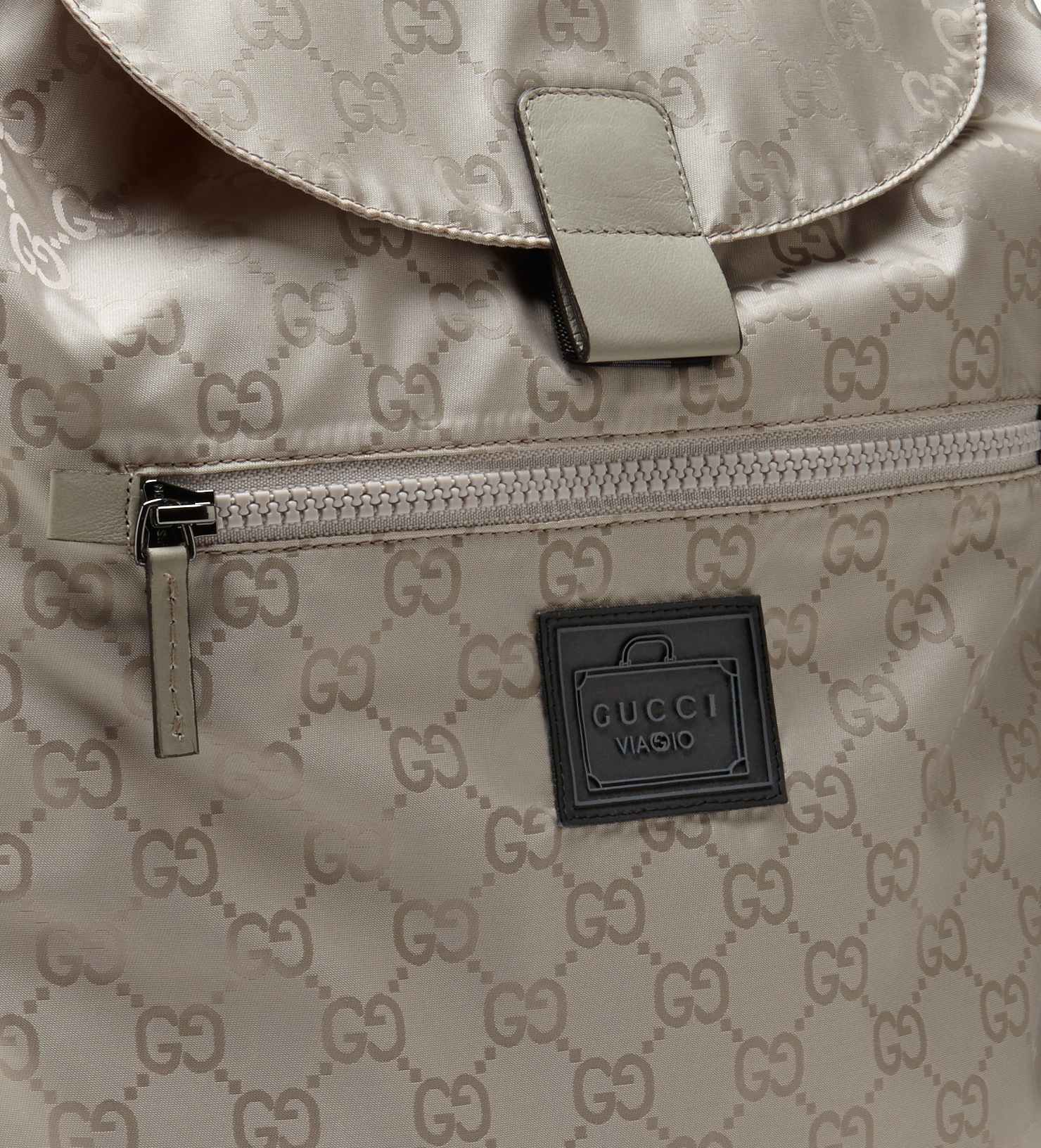 Gucci Gg Nylon Backpack From The Viaggio Collection in Grey (Gray) for