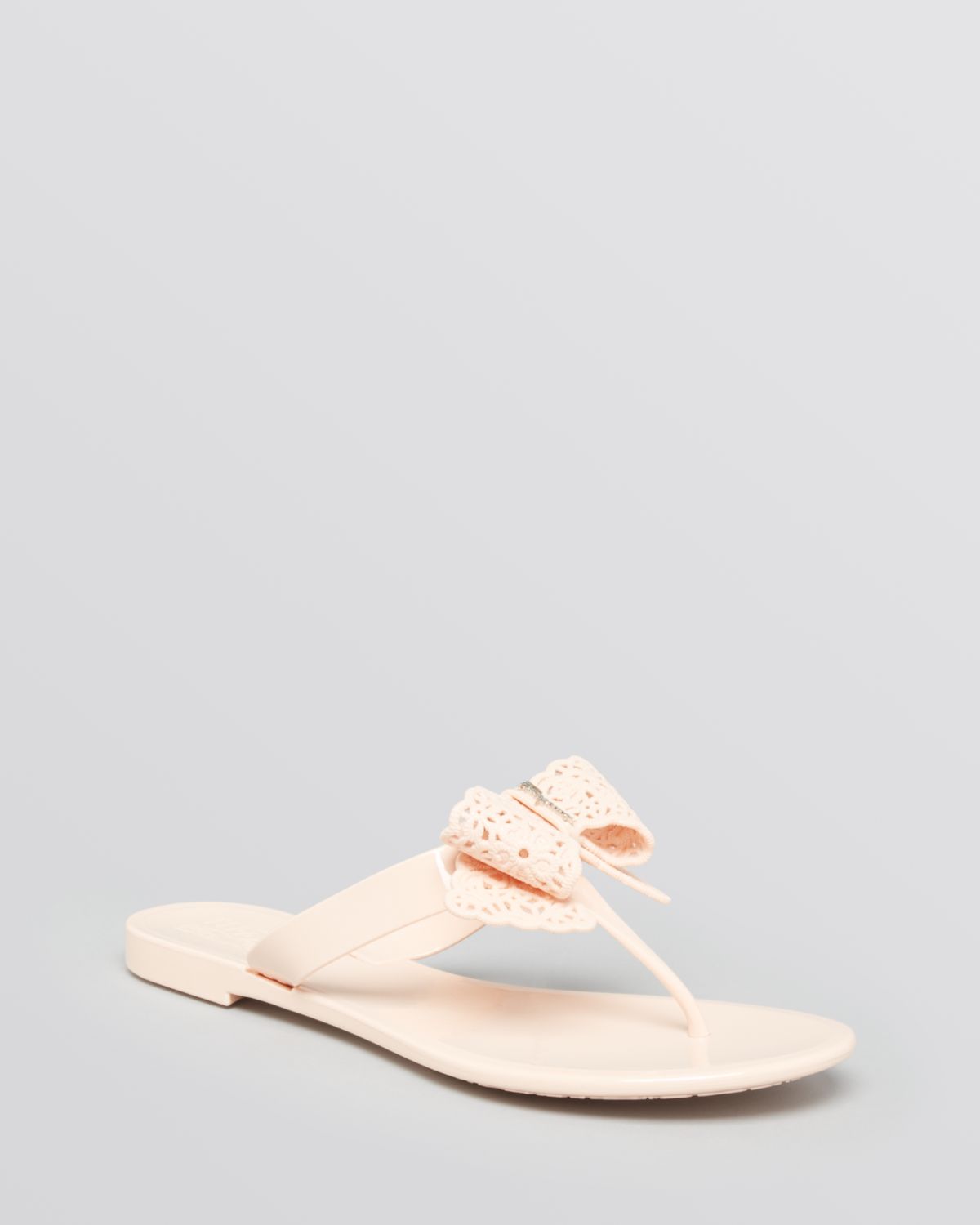 ferragamo flip flops womens