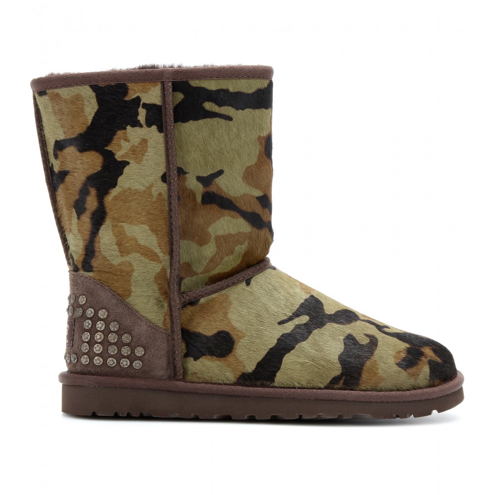 UGG Rowland Pony Hair Camouflage Short Boots in Green | Lyst