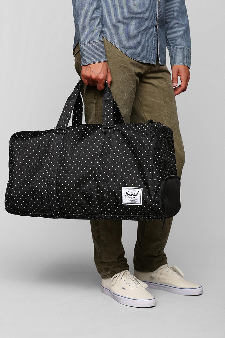 herschel duffle bag urban outfitters
