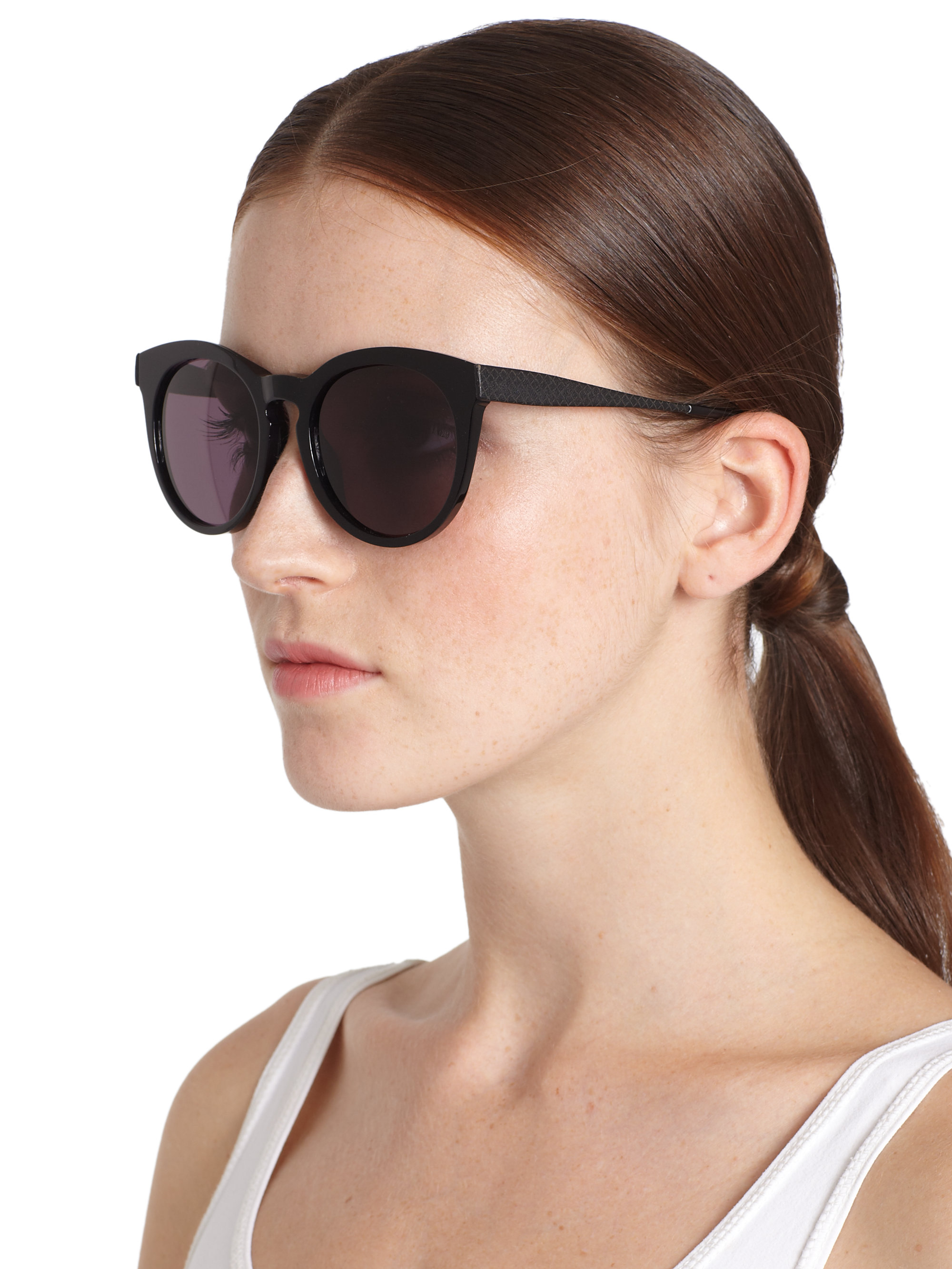 oversized black round sunglasses