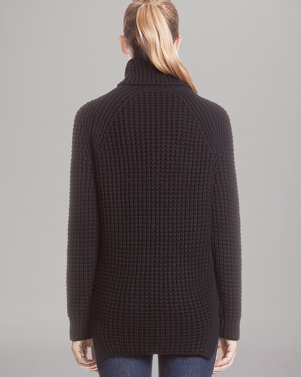 Sandro Oversized Turtleneck Sweater in Black - Lyst