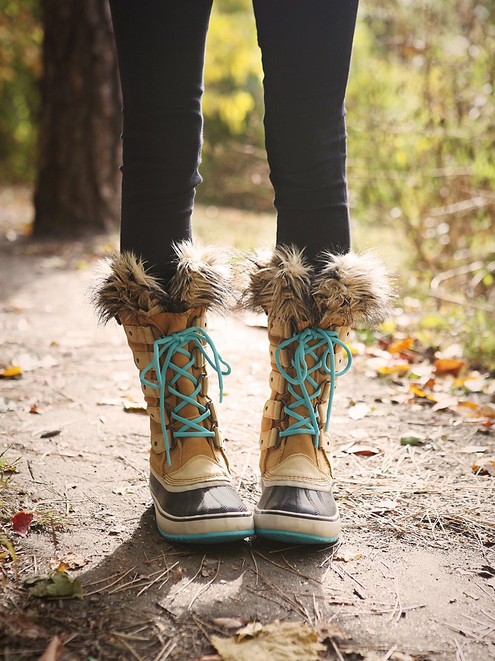sorel joan of arctic lace boot