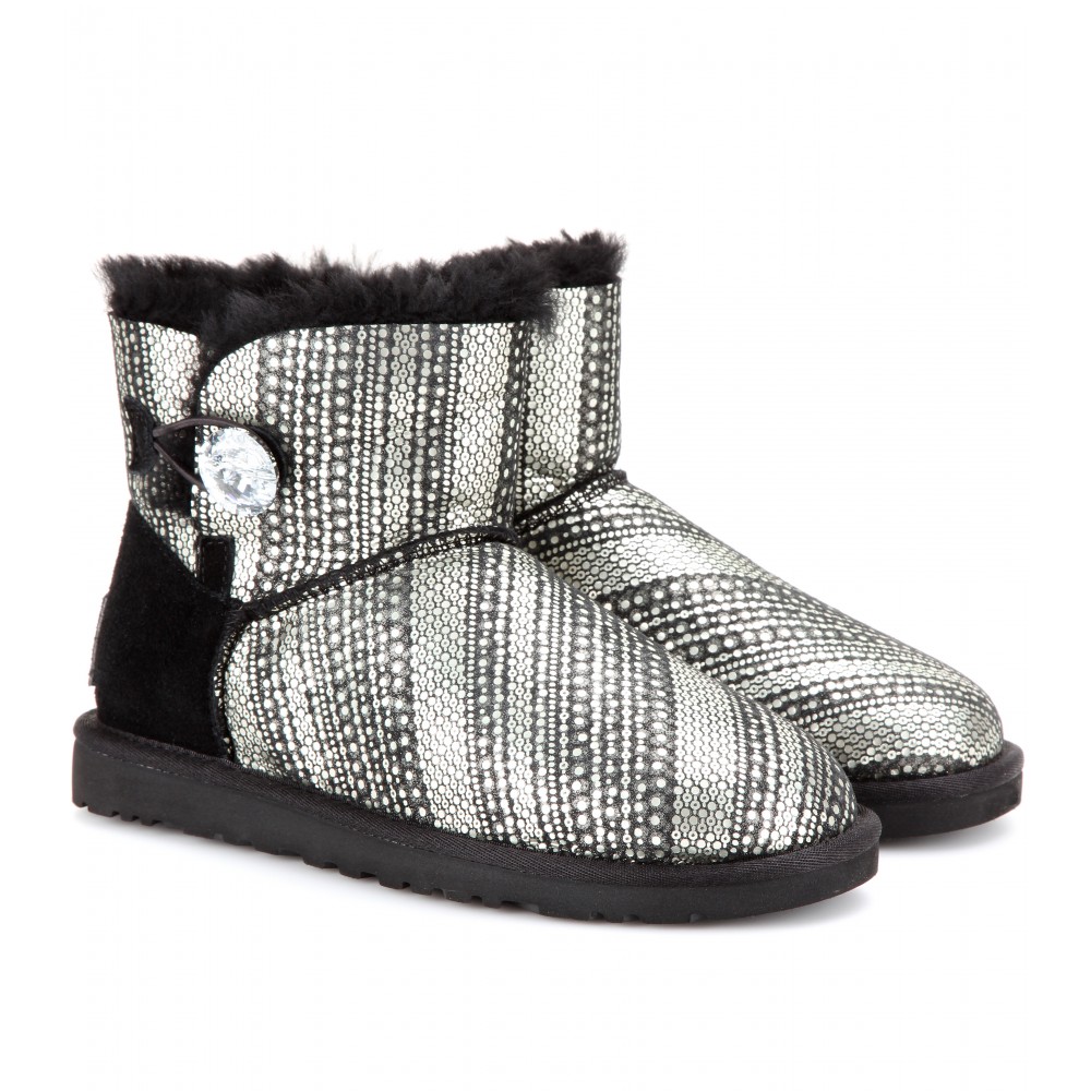 mini bailey button bling boot