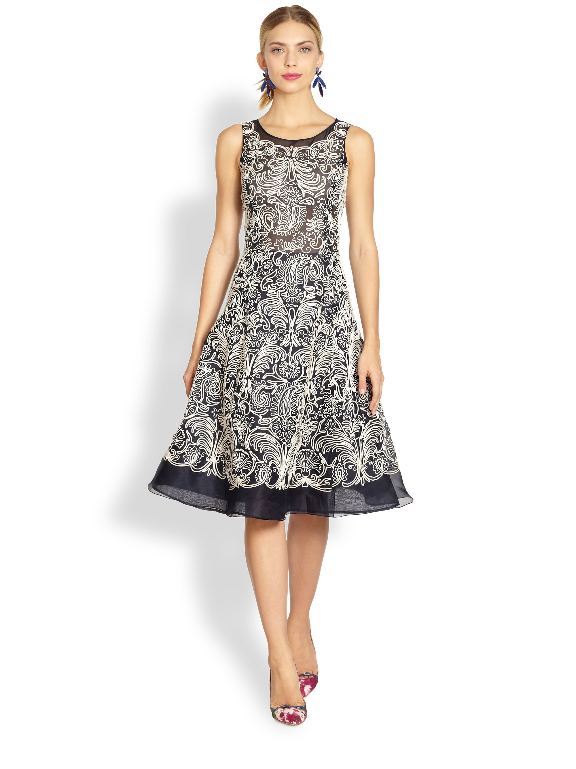 oscar de la renta black gown