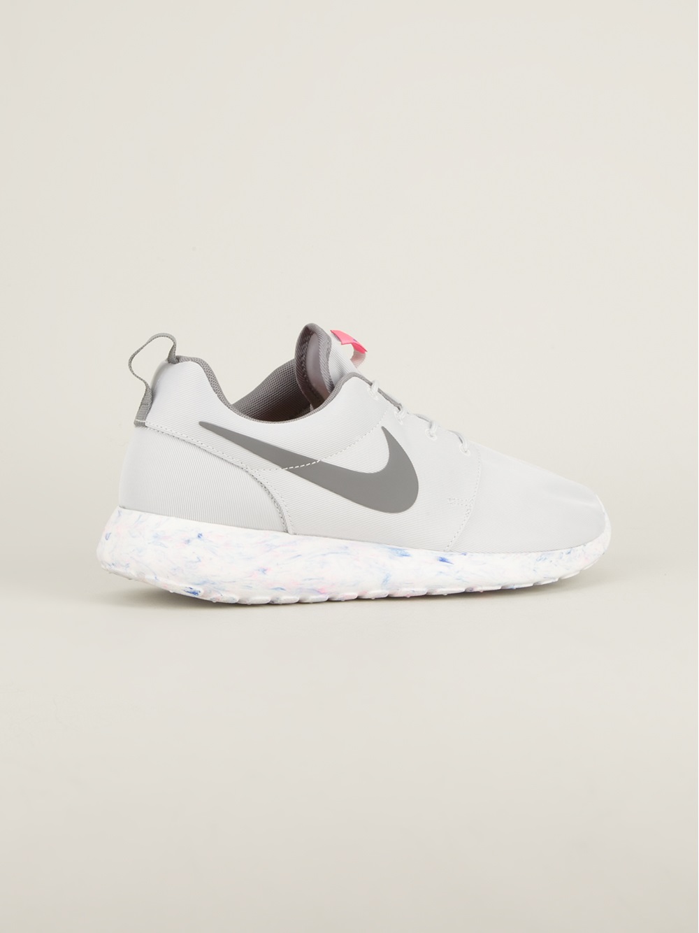 nike roshe gray